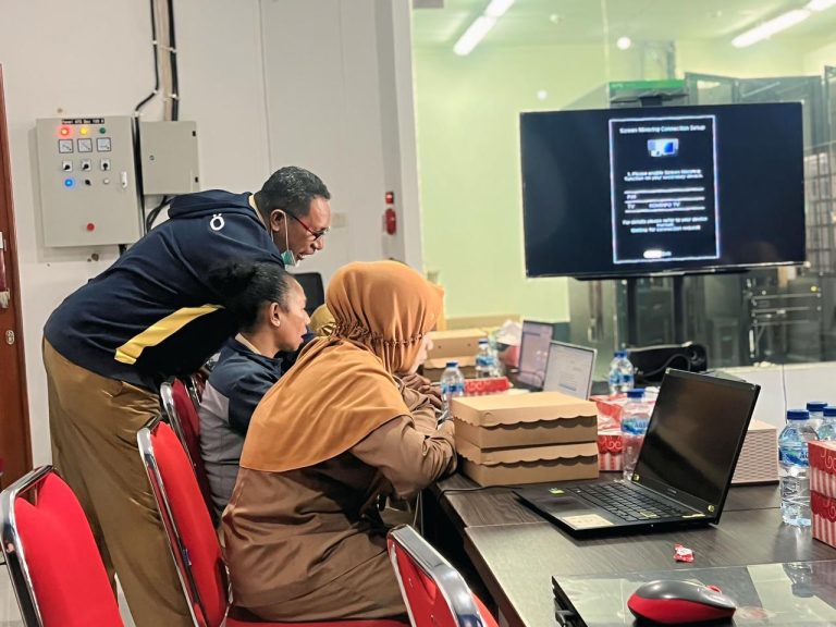 Pendampingan Pengembangan Website Dinas-Dinas Lingkup Kaimana Oleh Dinas Kominfo